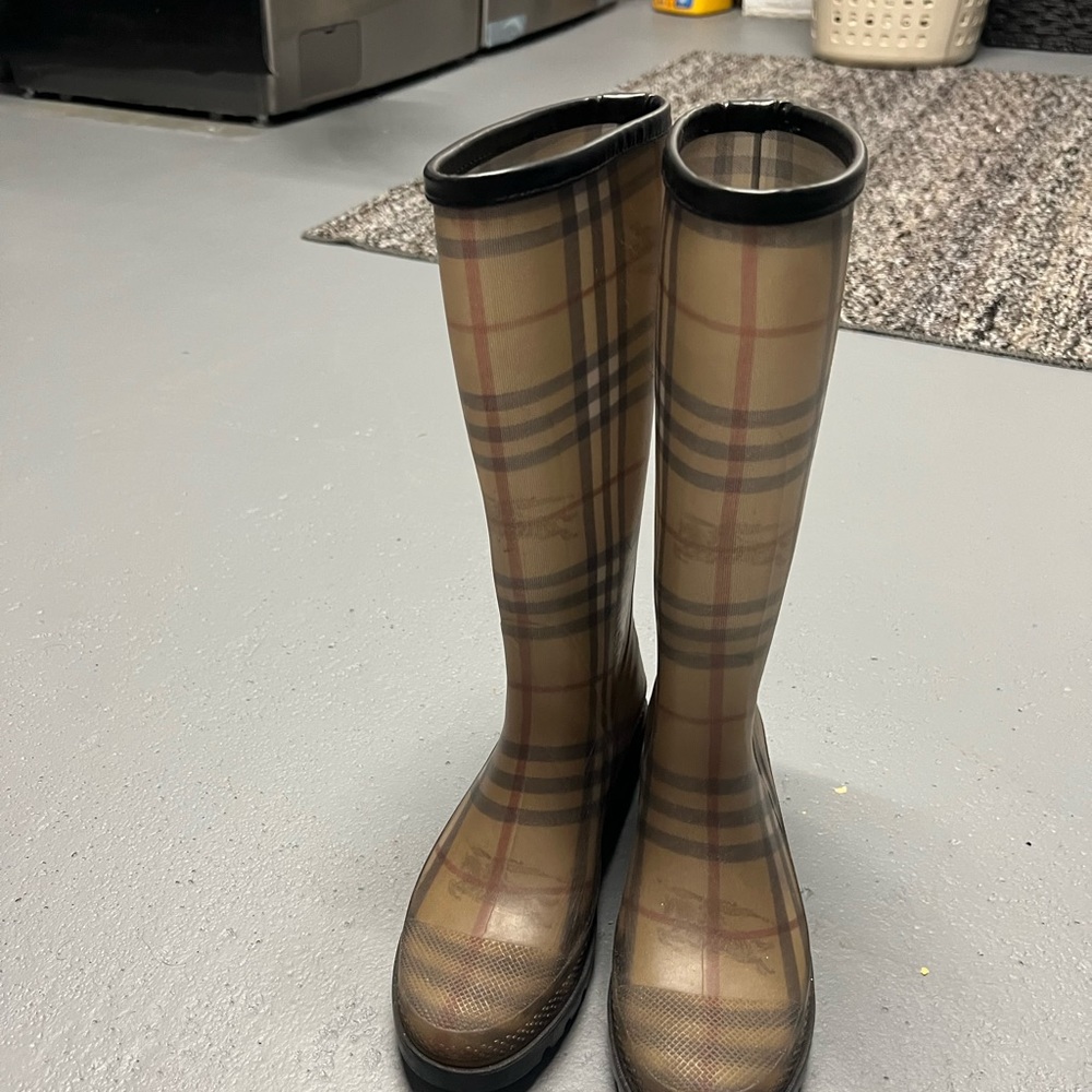 Burberry rain boots